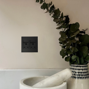 Onesto Matrix 4x4 Double Black Socket
