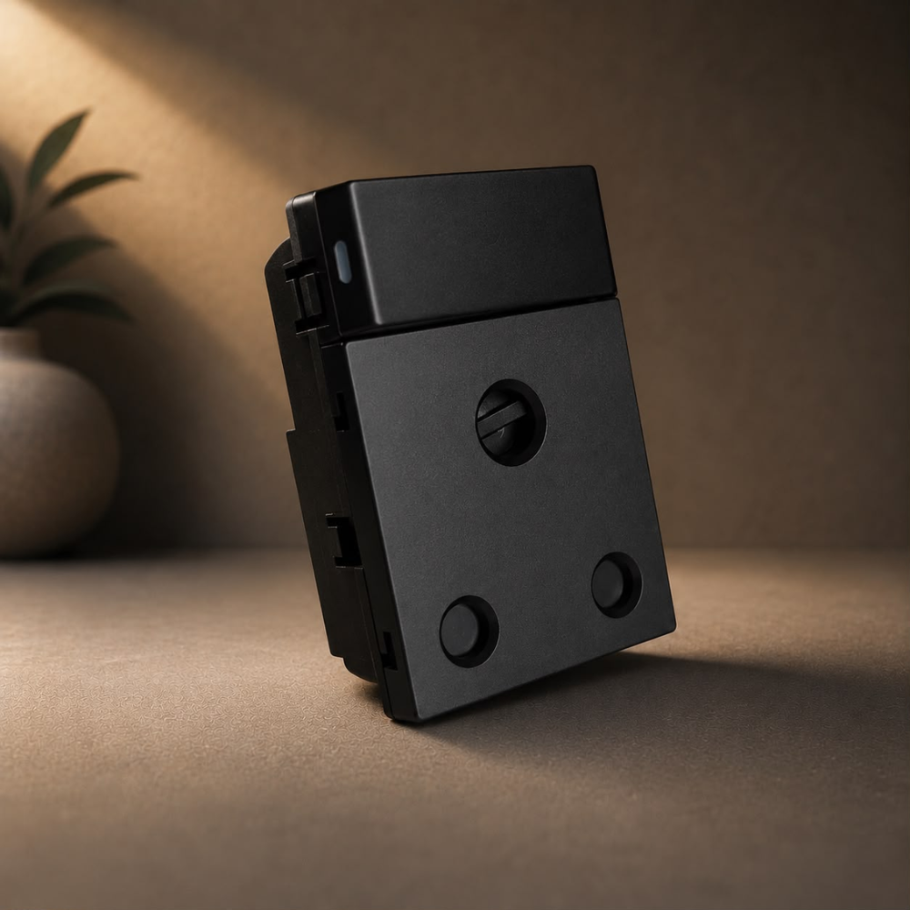 Onesto Matrix Single 3 Pin Module Black Socket alternate product view